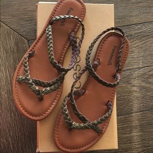 MIA EDYTH BRAIDED SANDAL by FRANCESCA’S